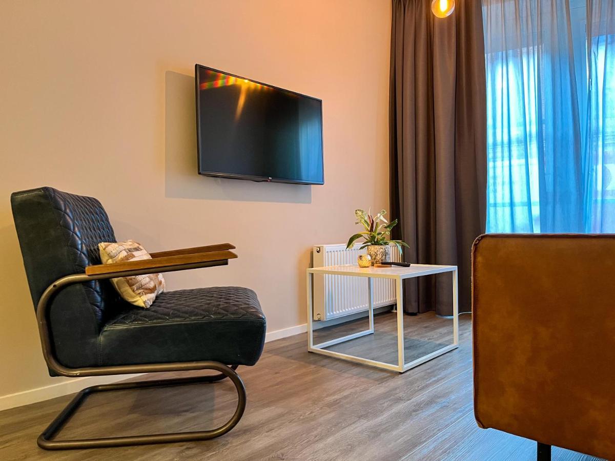Dokkumer Bed&Breakfast Apartment Exterior photo