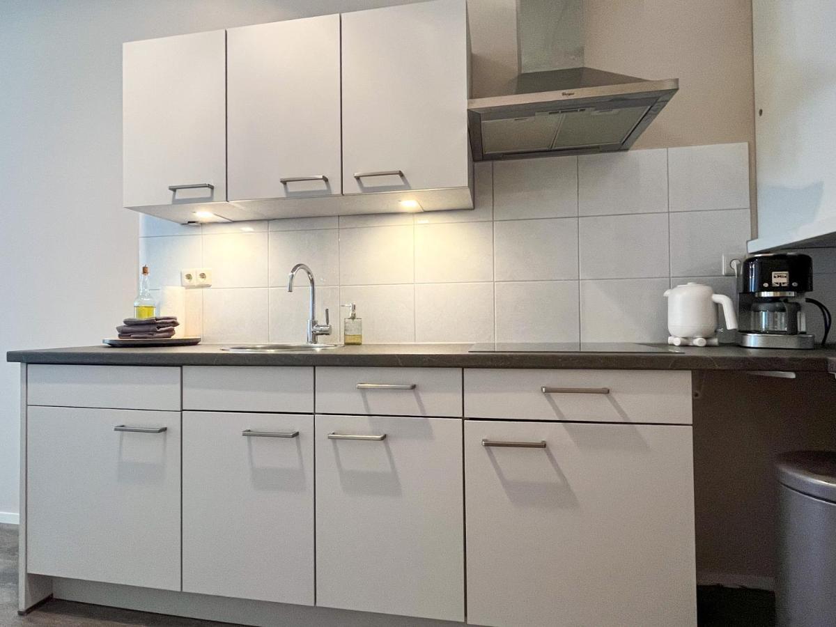 Dokkumer Bed&Breakfast Apartment Exterior photo